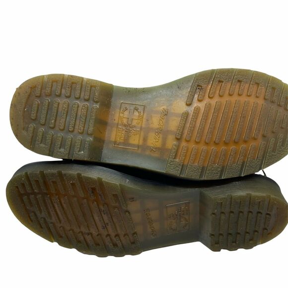 Dr. Martens Women's Black Patent Leather Lace Up Ankle Combat Boots size 7 - Picture 5 of 10